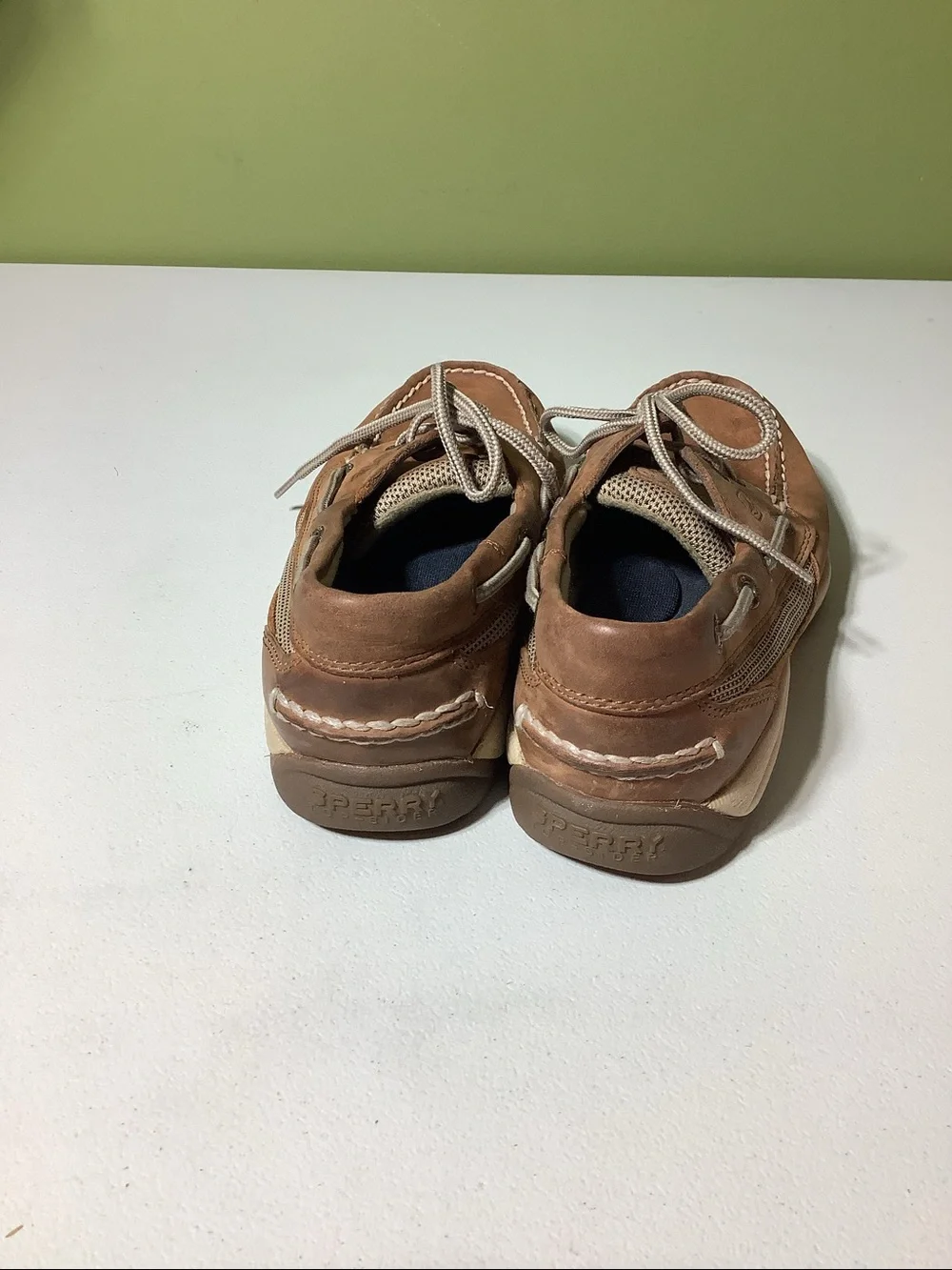 Sperry topsider tan leather boat shoes, size 7.5